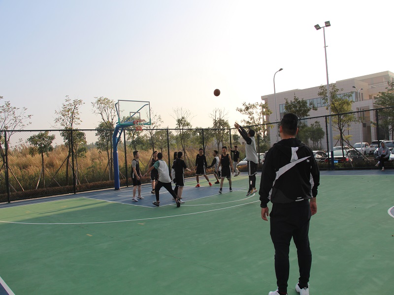 1642644205981038.jpg 籃球比賽圖片2.jpg